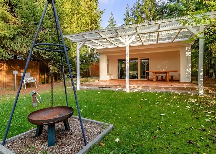 בית נופש Ferienhaus Mit Schoenem Garten In Parchim